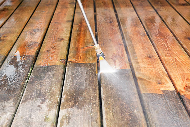 Best Roof Power Washing Services  in Little Chute, WI